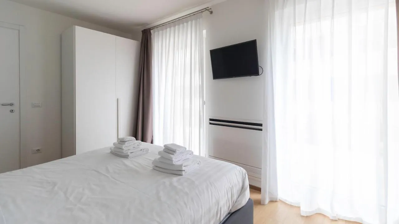Apartment Italianway - Corso Como 11 Milan
